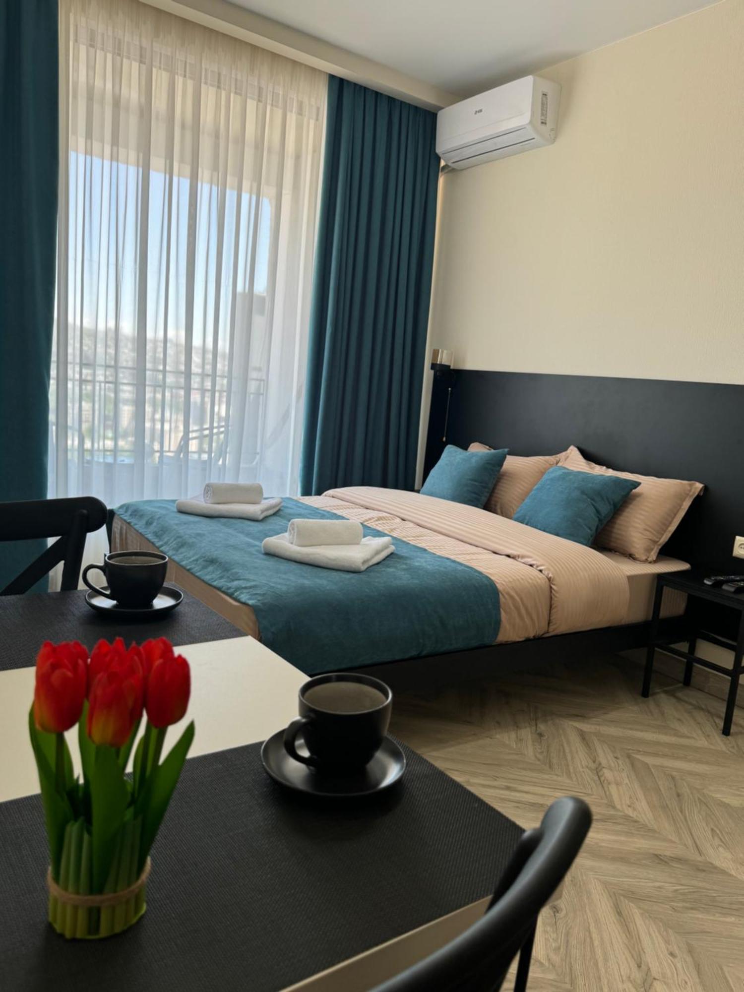 Brothers Apartments With Terrace In Old Тбилиси Екстериор снимка